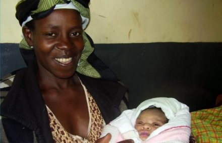 Kampala - It was all smiles for the midwives and the mother who recently gave birth to a beautiful baby girl, using the new MSI Uganda Healthy Baby vouchers to claim her medical assistance: http://tr.im/n8F3